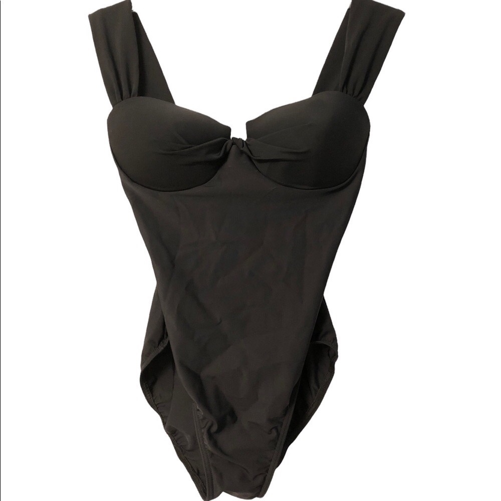 NEW MAGICSUIT Black Swimsuit Style #95717 Built In Bra Shoulder Straps - Size 8